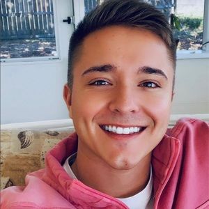 Meet your Posher, Josh
